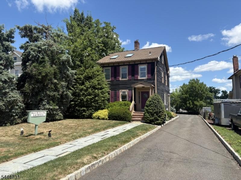 7 E High St, Somerville Boro