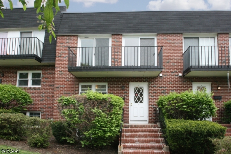 1 Carriage Way Unit 11, Montclair Twp.