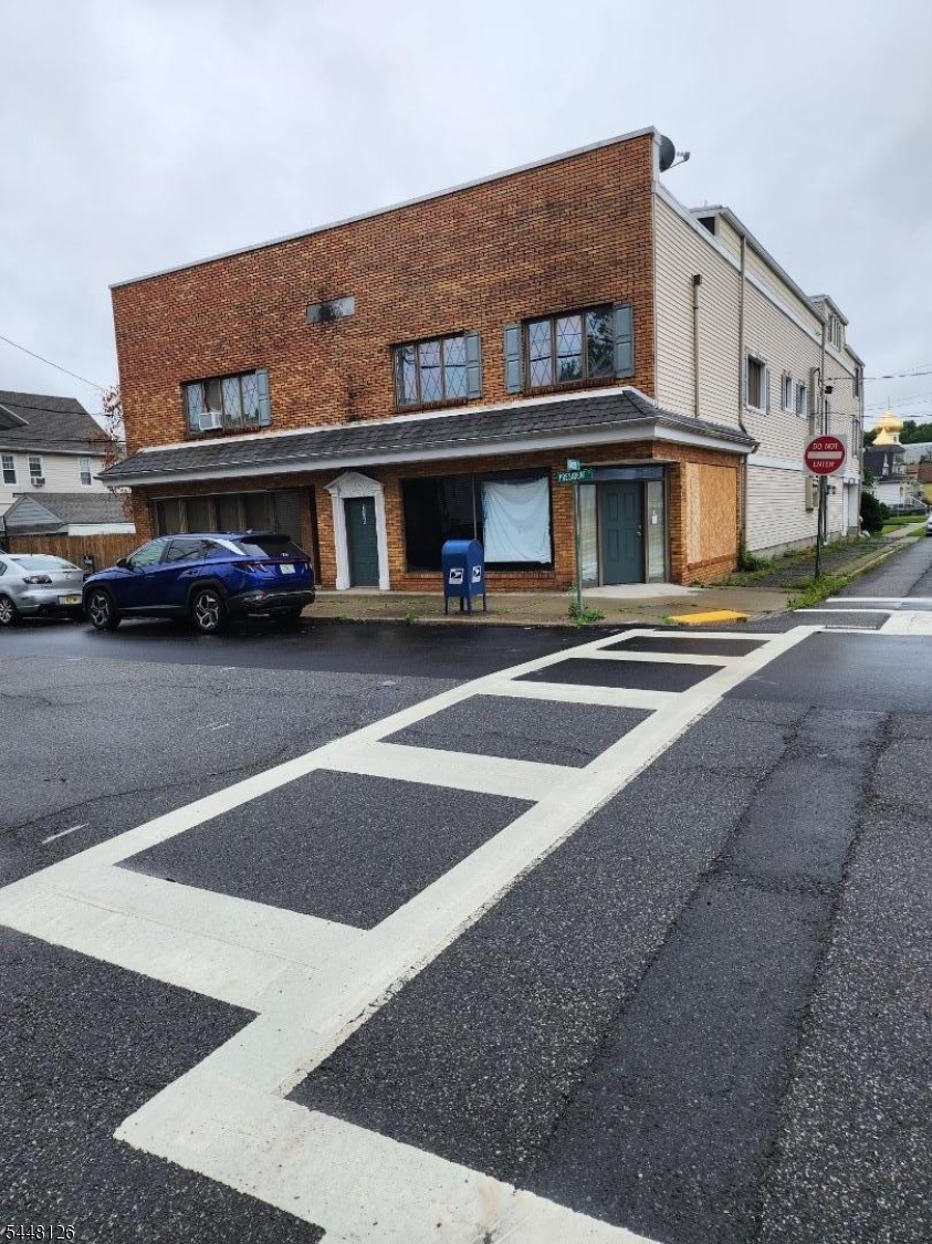 336 President St, Saddle Brook Twp.