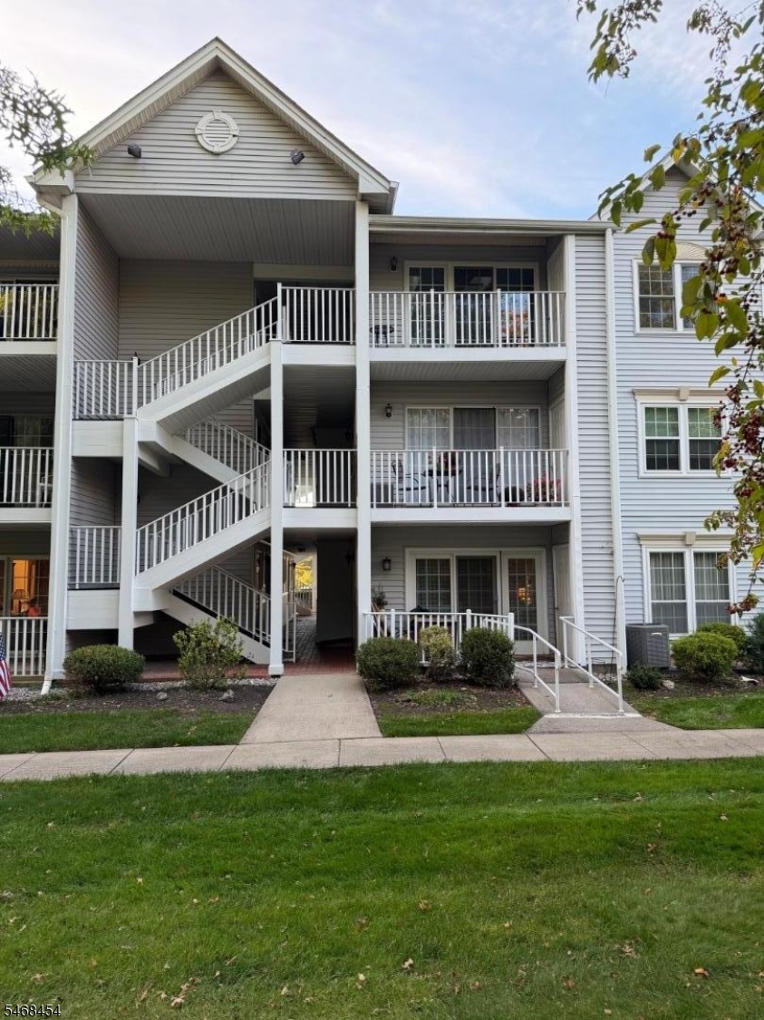 1505 Longley Ct, Branchburg Twp.