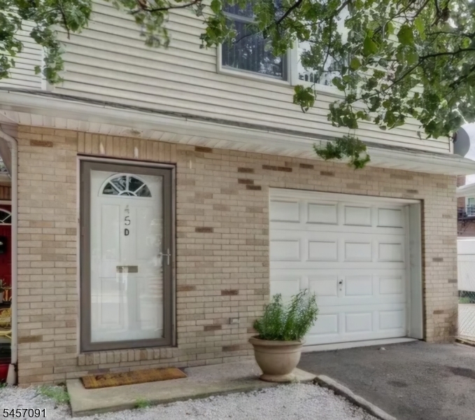 39 Berkshire Pl, Irvington Twp.