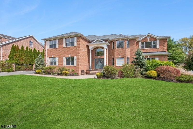5 Francesca Ct, East Hanover Twp.