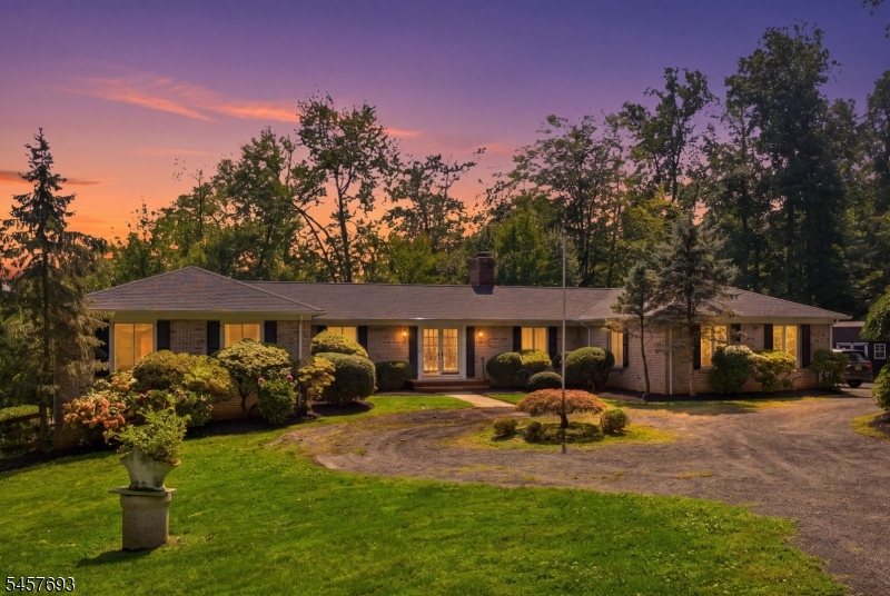 3 Post House Rd, Harding Twp.