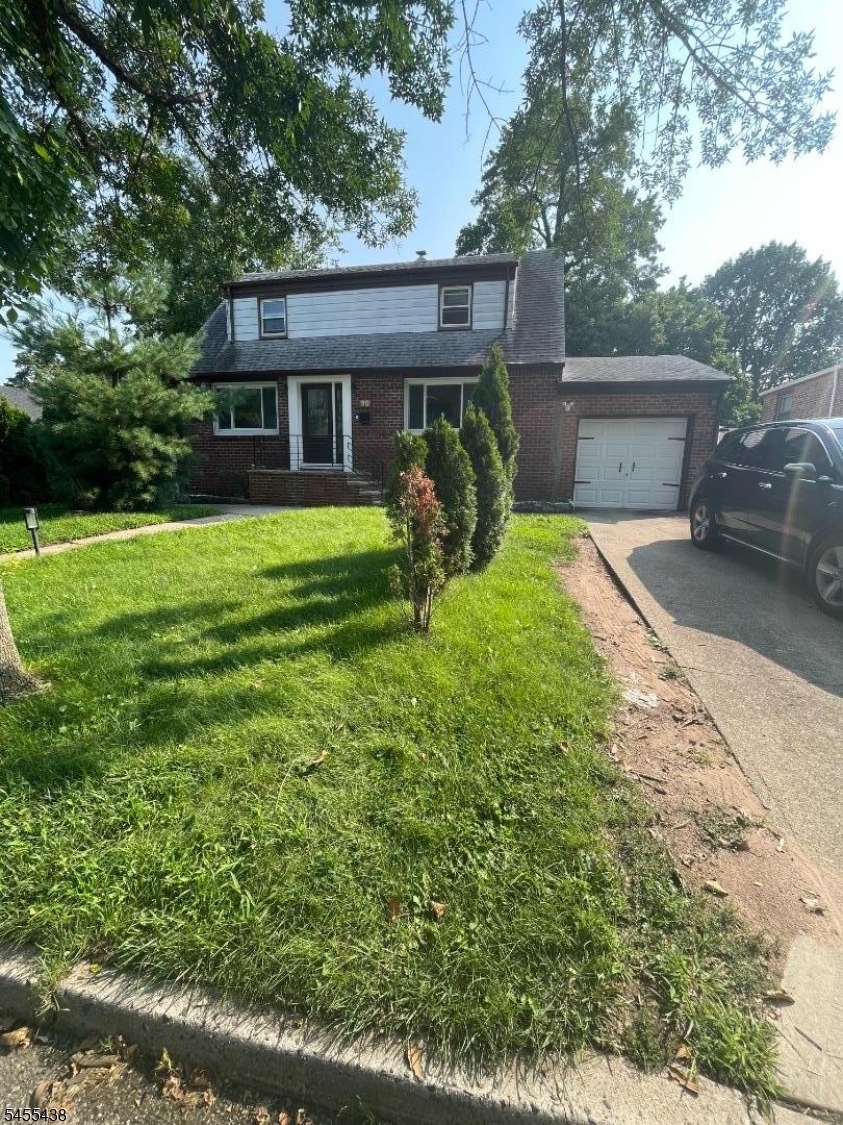 80 Circle Drway, Teaneck Twp.