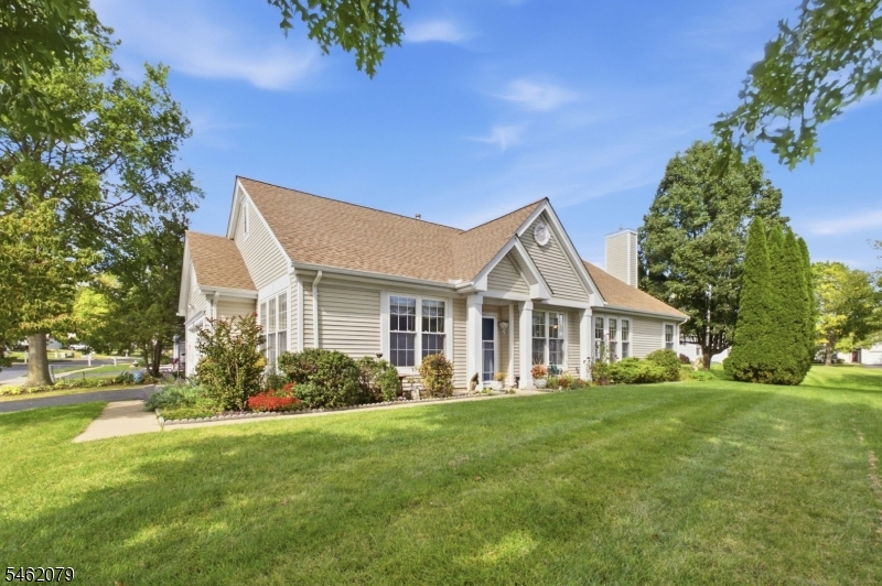 10 Stafford Ln, White Twp.