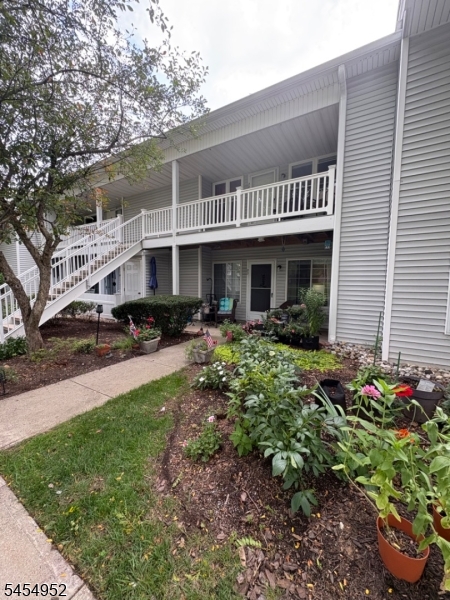 23 Village Green Rd, Bedminster Twp.
