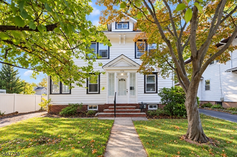 1134 N Broad St, Hillside Twp.