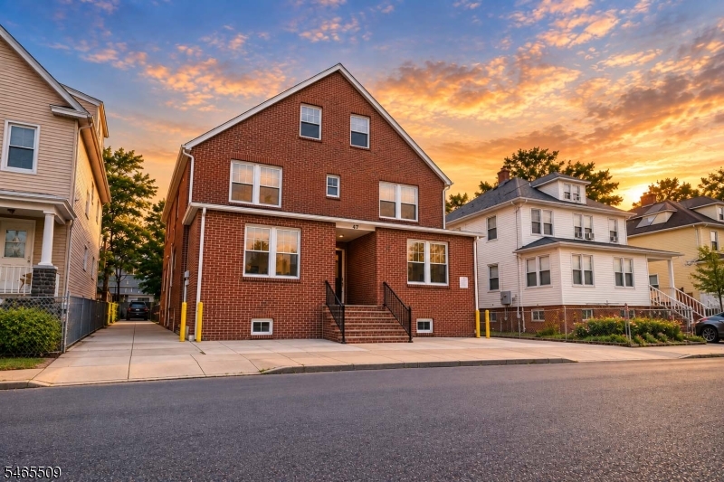 47 Campbell Ave Unit 1L, Hackensack City