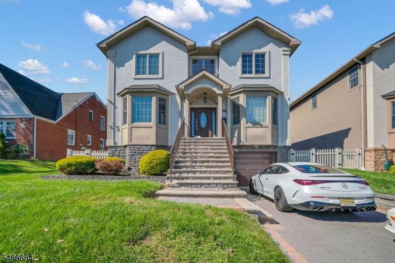 266 Valley Rd, Clifton City