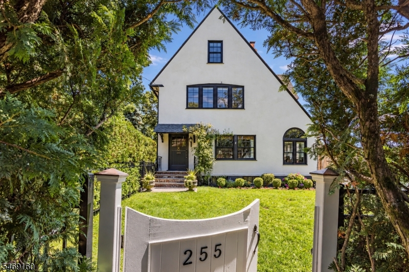 255 Park St Unit 2, Montclair Twp.