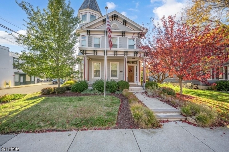101 Belvidere Ave, Washington Boro