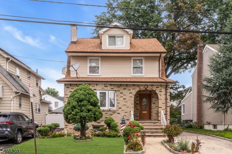 315 Trinity Pl, Hillside Twp.