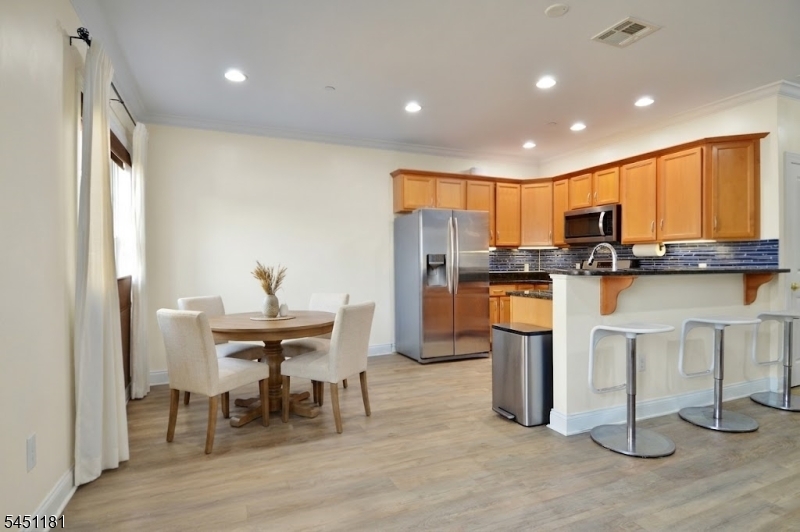 604 Avenue A Unit 104, Bayonne City