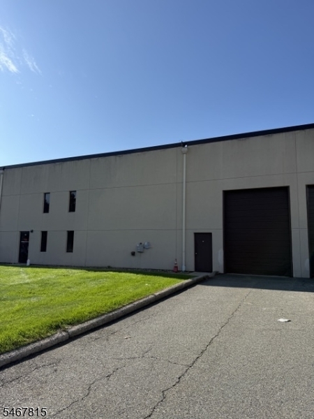 5 Laurel Dr, Mount Olive Twp.