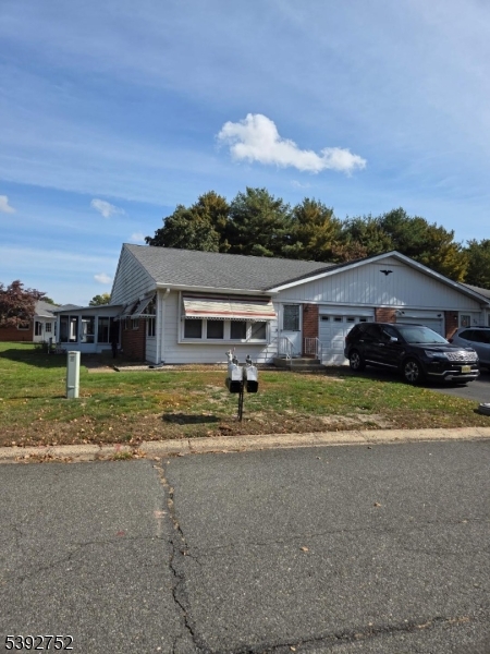2 Crockett Lane, Manchester Twp.