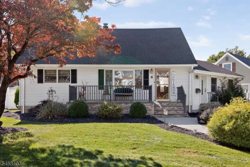 6 White Oak Ln, Wayne Twp.