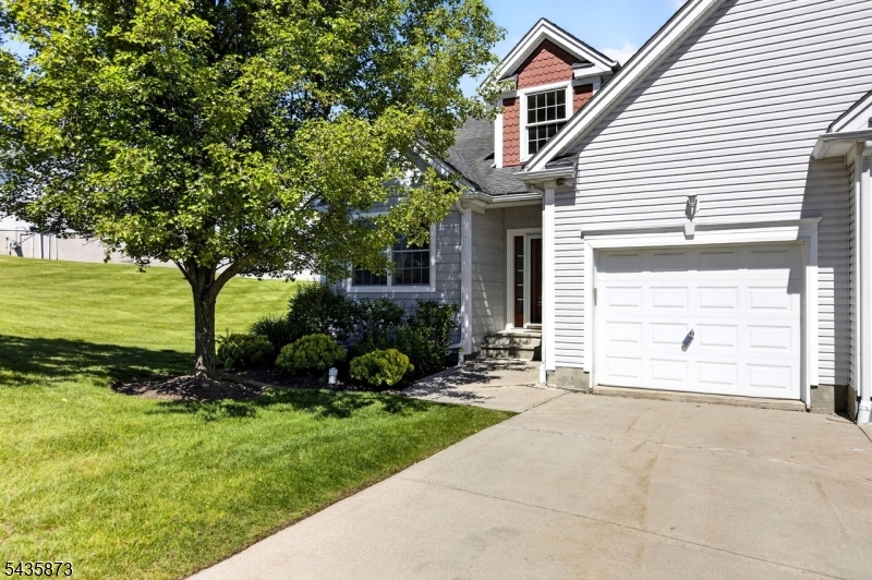 13 Fairchild Ln, Wantage Twp.