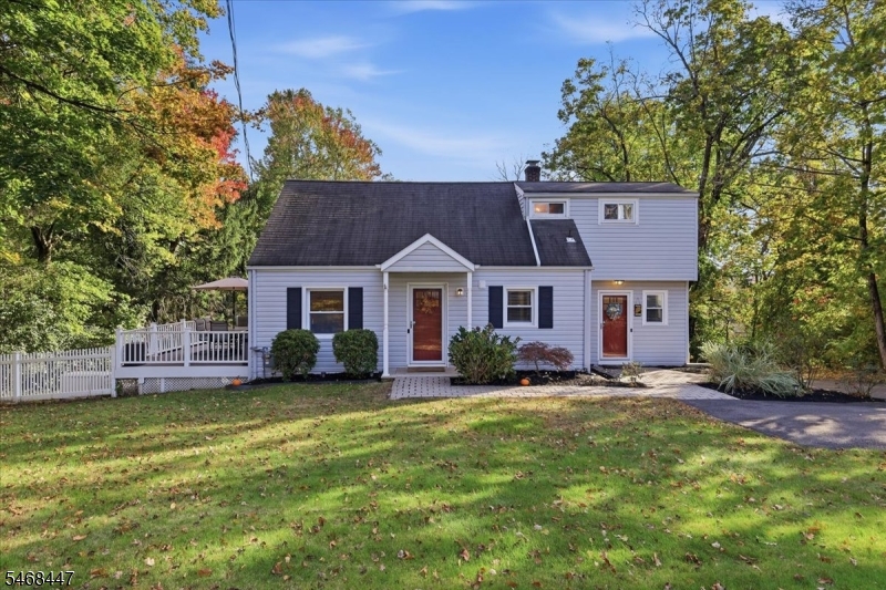 52 Lacey Ave, Long Hill Twp.