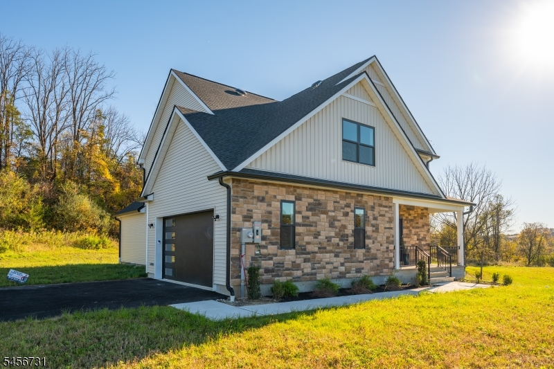 5 Emerald Dr, Hardyston Twp.