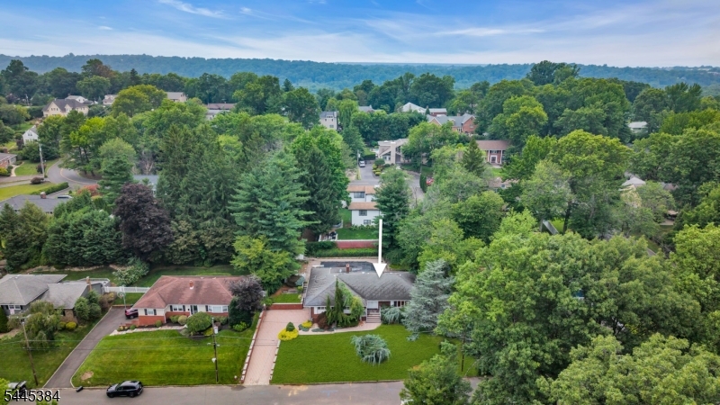 7 Oak Rdg, Springfield Twp.