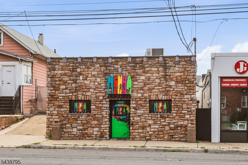 1906 E Saint Georges Ave, Linden City