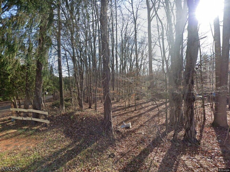96 Pier Ln, Fairfield Twp.