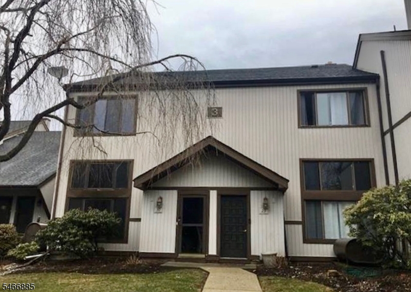 330 Alpine Ct, Stanhope Boro