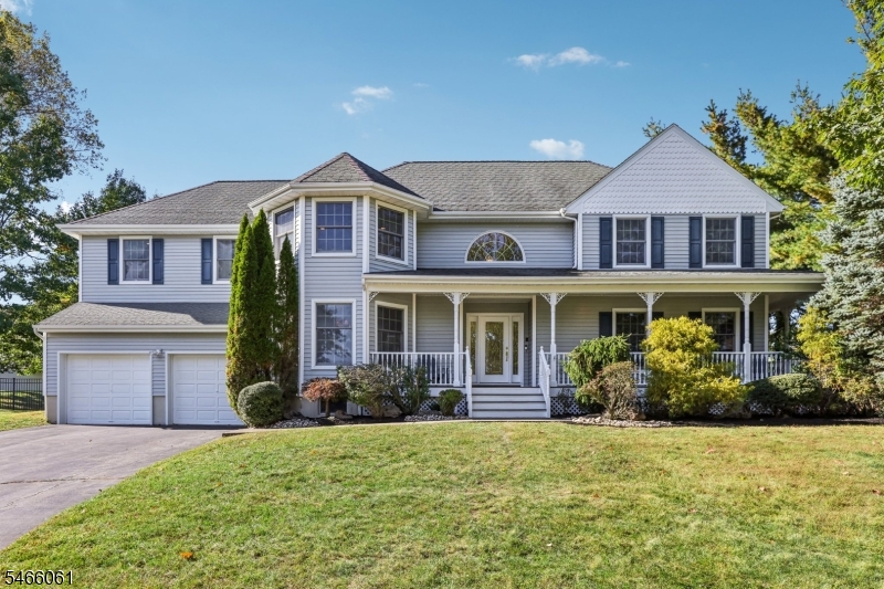 6 Lauren Ct, Wayne Twp.