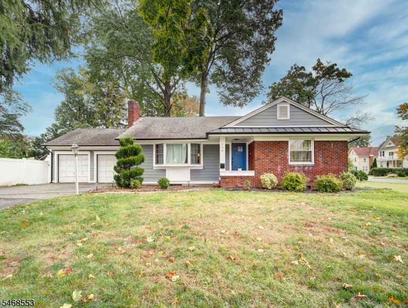 120 Louis St, Hackensack City