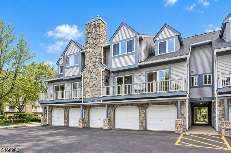 7 Garden Ct, Roxbury Twp.