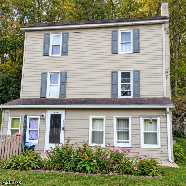 929 Wall St, Stillwater Twp.