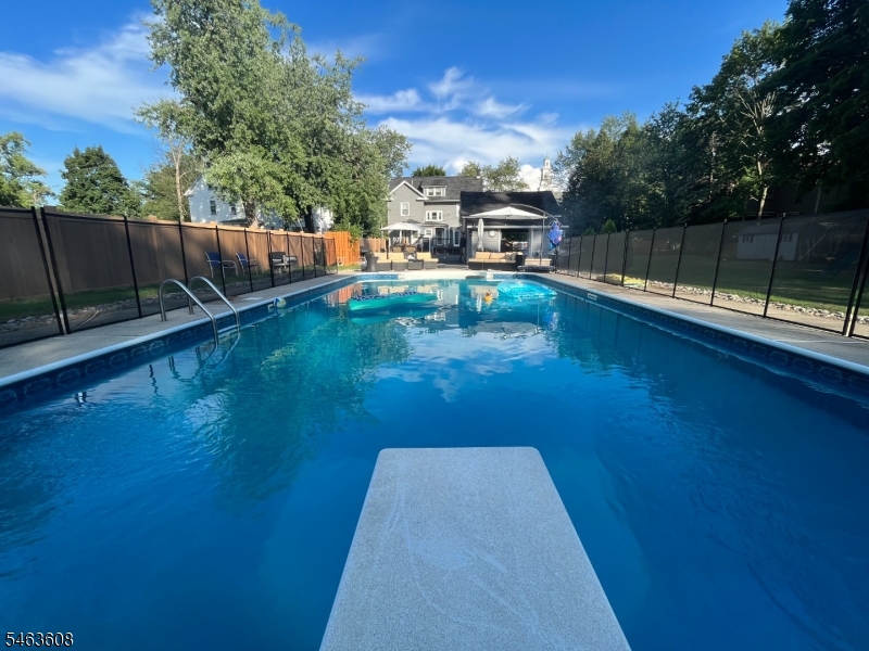652 W 8Th St, Plainfield City