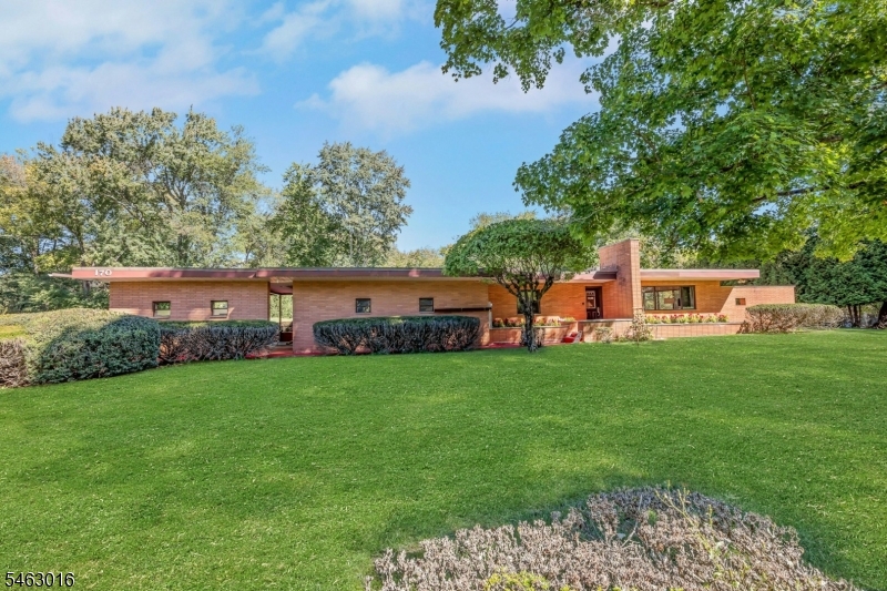 170 Pulis Ave, Franklin Lakes Boro