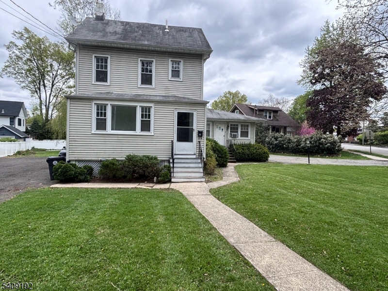 81 Summit Ave, Chatham Boro