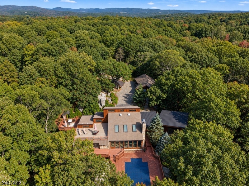 53 Tintle Rd, Kinnelon Boro