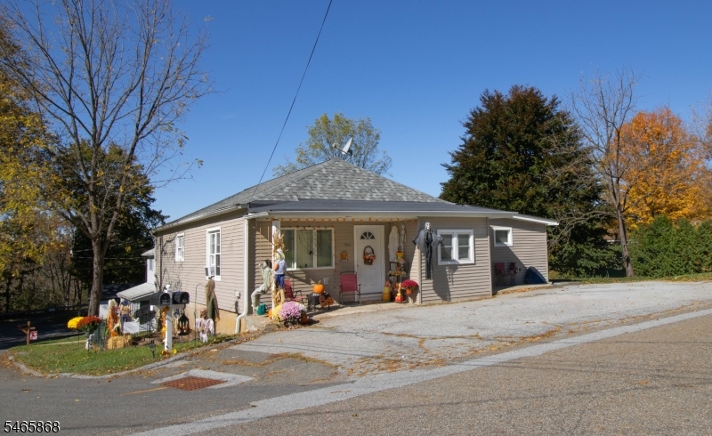 22 King Cole Rd, Hamburg Boro