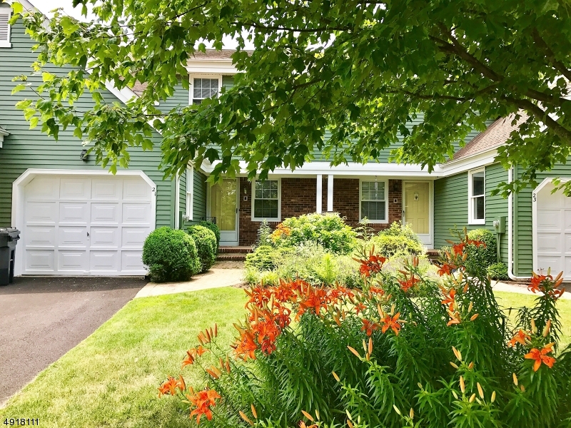 21 Pilgrim Ct, Morris Twp.