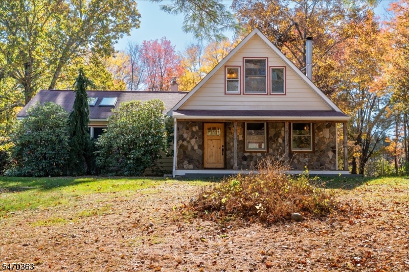 162 Halsey Rd, Hampton Twp.