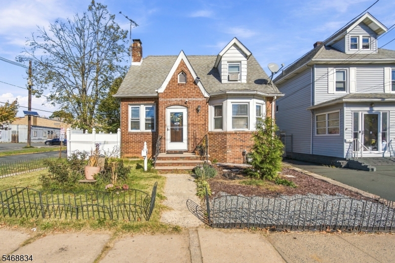836 Summit St, Linden City