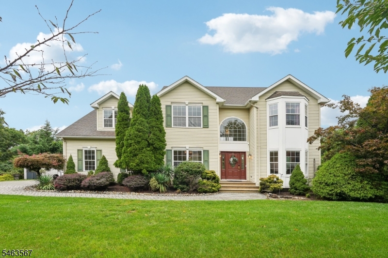 9 Inwood Ter, Fairfield Twp.