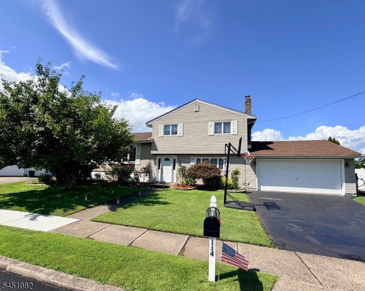 114 Sandra Dr, Totowa Boro