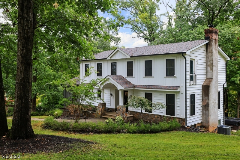 1286 Hickory Drive, Bridgewater Twp.