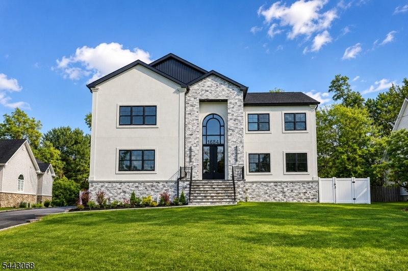1684 Frank St, Edison Twp.