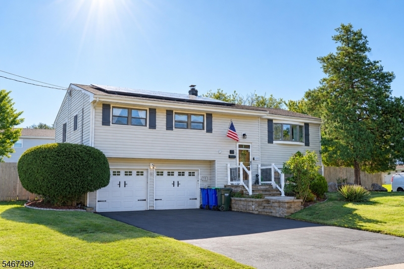 15 Foxwood Dr, Franklin Twp.