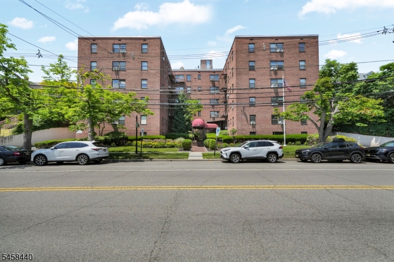 130 Orient Way Cc Unit CC, Rutherford Boro