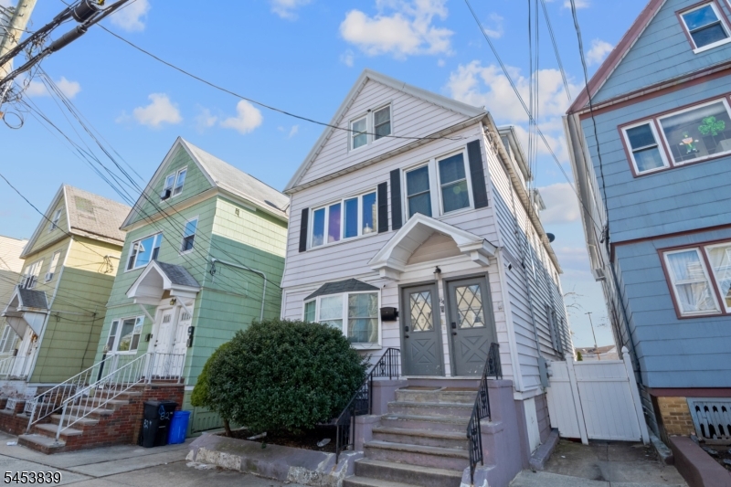 84 W 3Rd St, Bayonne City