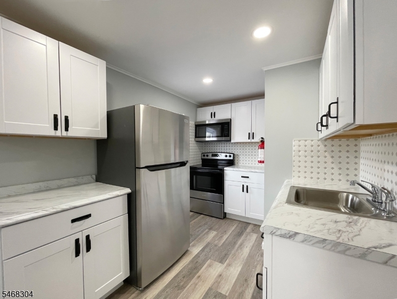 59 Trinity St Unit A, Newton Town