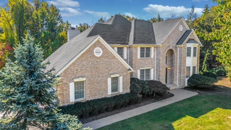 106 Pancake Hollow Dr, Wayne Twp.