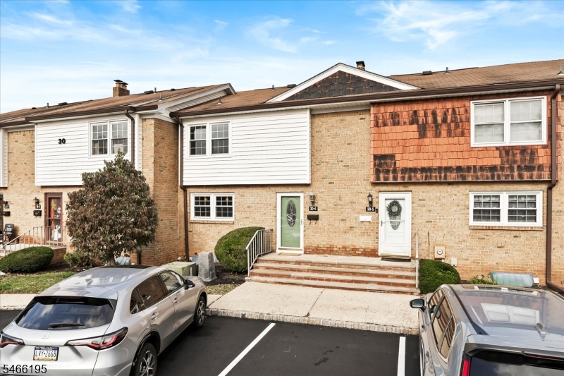30 Farm Rd Unit 4, Hillsborough Twp.