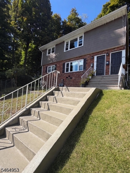97 Mount Hope Ave Unit 2, Dover Town